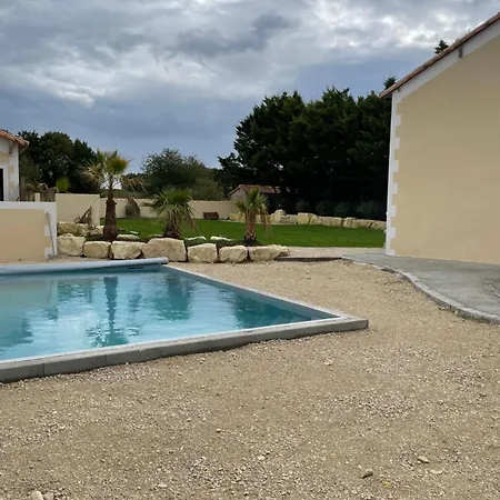 Maisons 8 Personnes Paizay-le-Chapt